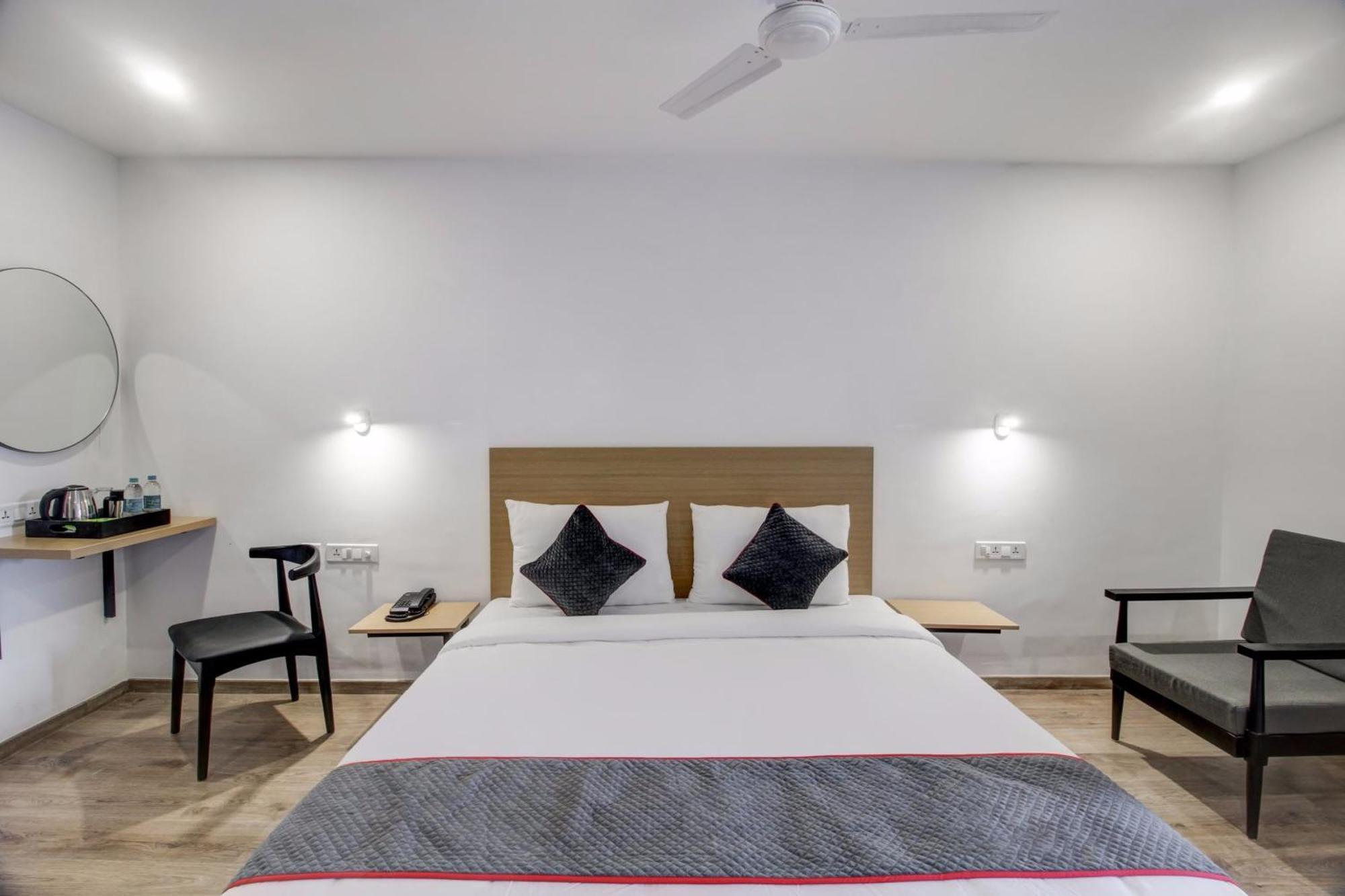 Hotel Super Townhouse Rcc Majestic 397 Lb Nagar Hajdarábád Exteriér fotografie