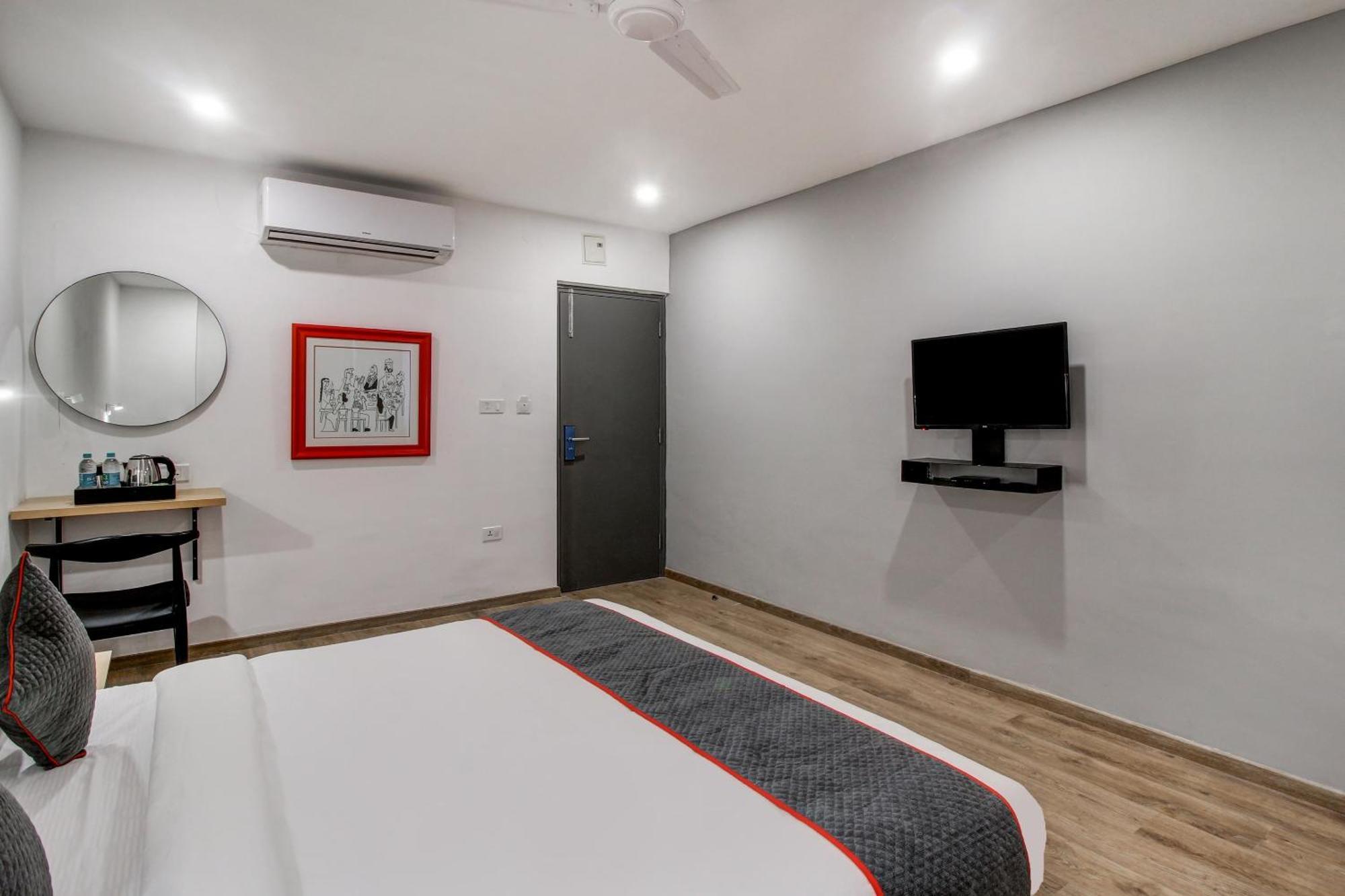 Hotel Super Townhouse Rcc Majestic 397 Lb Nagar Hajdarábád Exteriér fotografie