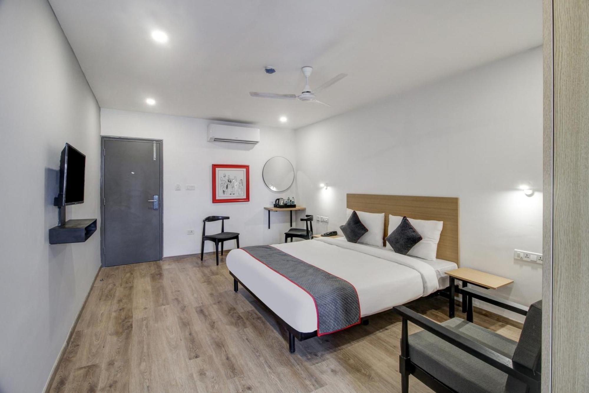 Hotel Super Townhouse Rcc Majestic 397 Lb Nagar Hajdarábád Exteriér fotografie