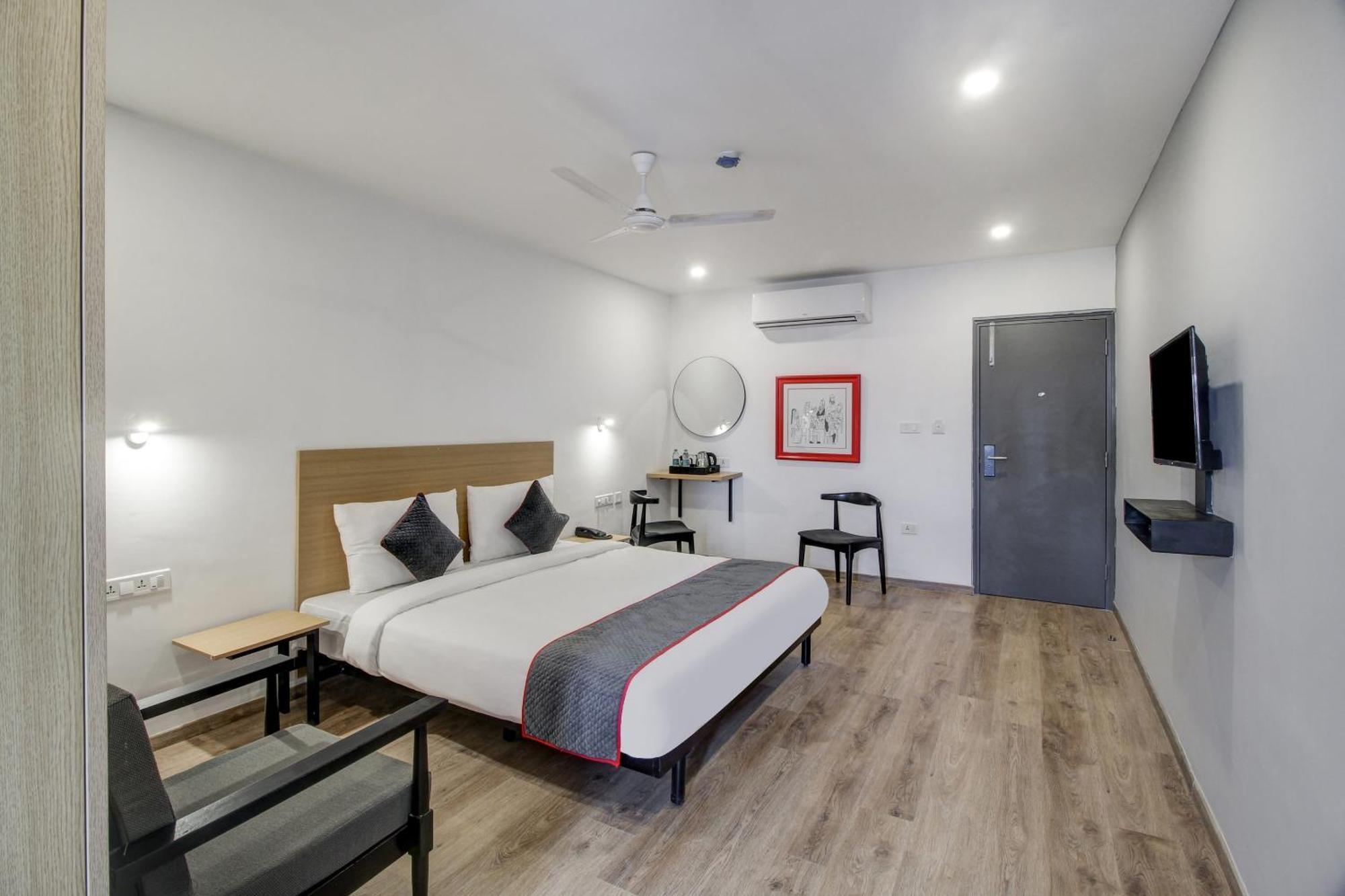 Hotel Super Townhouse Rcc Majestic 397 Lb Nagar Hajdarábád Exteriér fotografie