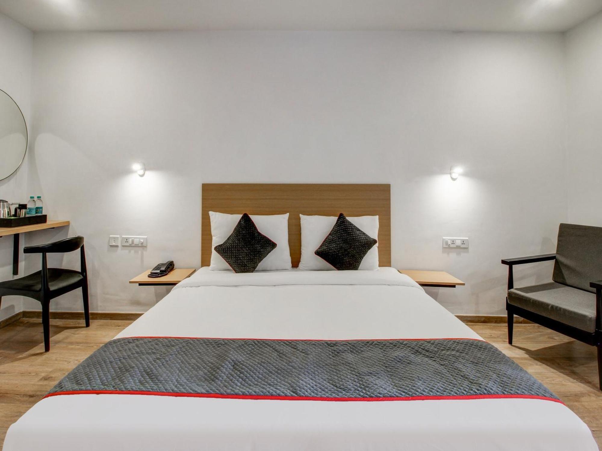 Hotel Super Townhouse Rcc Majestic 397 Lb Nagar Hajdarábád Exteriér fotografie
